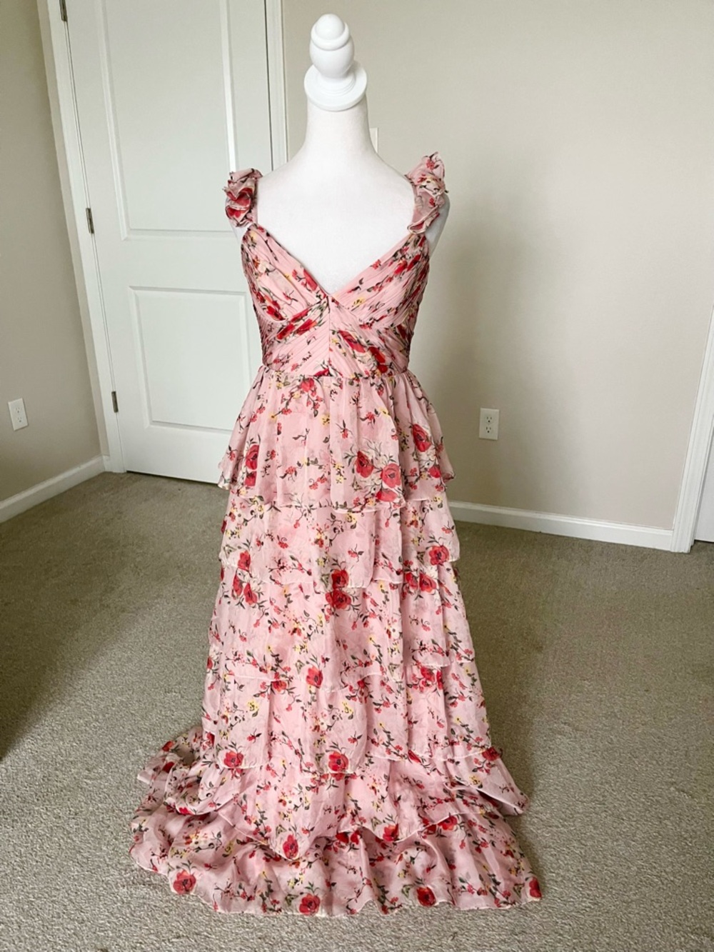 Like New Ieena for MacDuggal Pink Floral Sleeveless Tiered Tank Dress Size 8 - Picture 3 of 16
